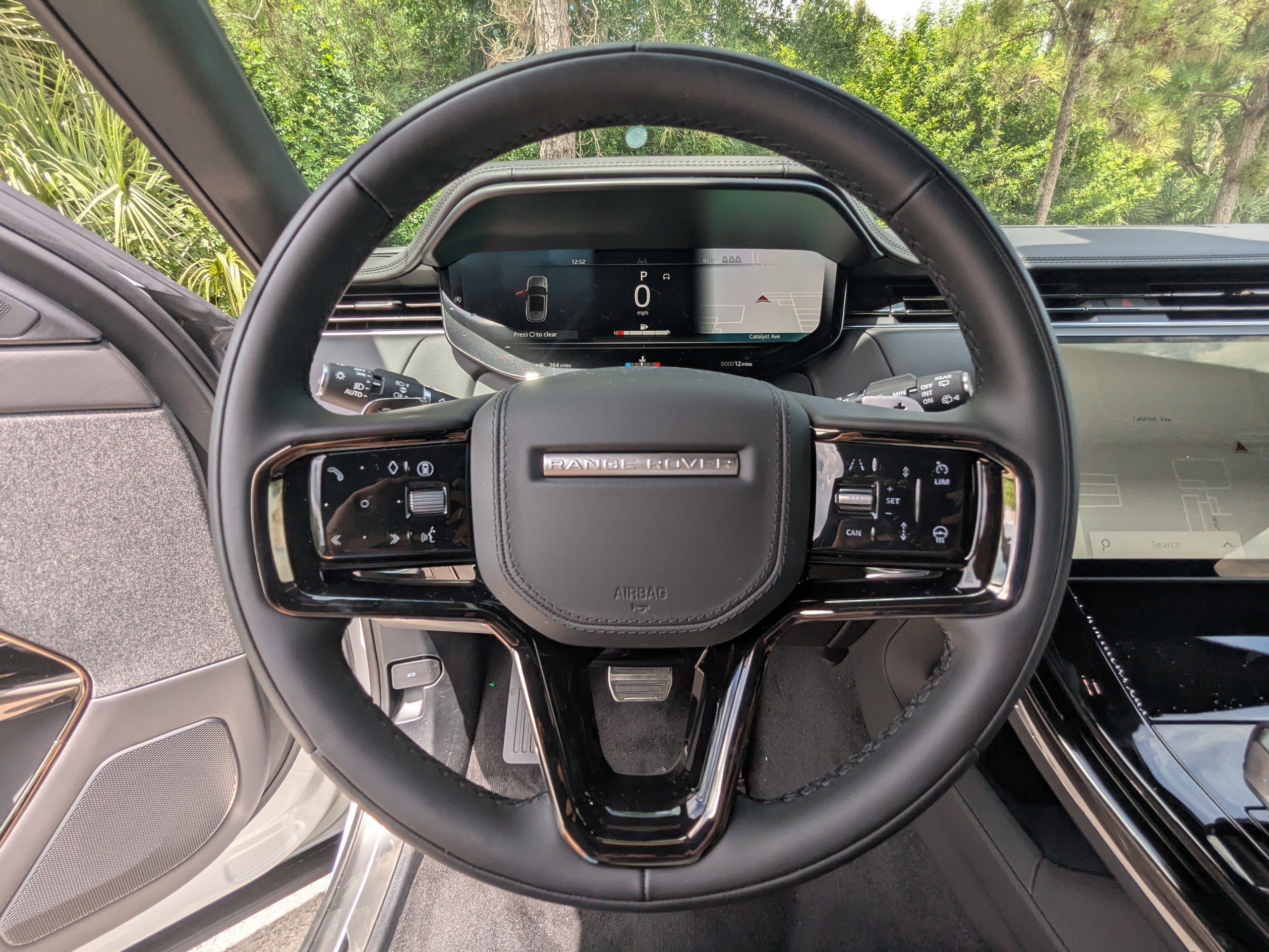 2025 Land Rover Range Rover Sport SE photo 28