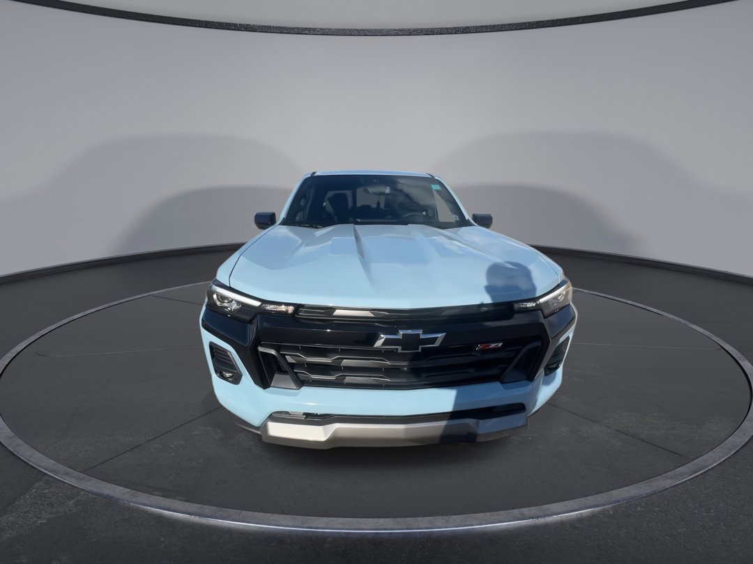 2026 Chevrolet Colorado Z71 photo 3