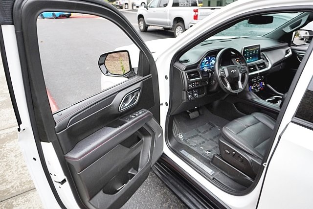 Used 2024 White Chevrolet RST image 35