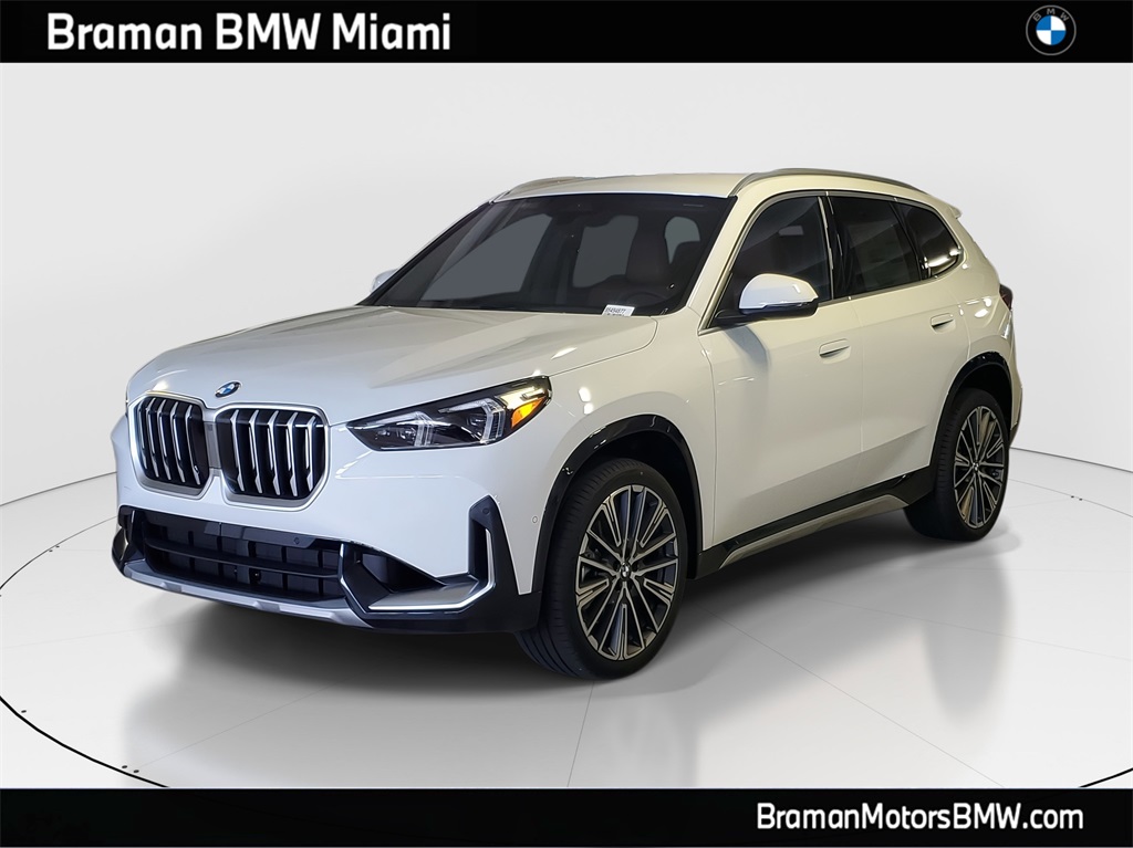 2026 BMW X1 28i's photo