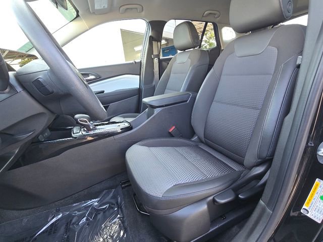2024 Chevrolet Trax LT photo 11