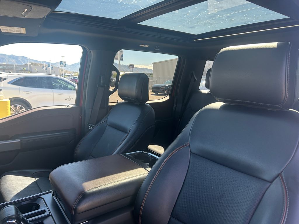 2022 Ford F-150 Lariat photo 12