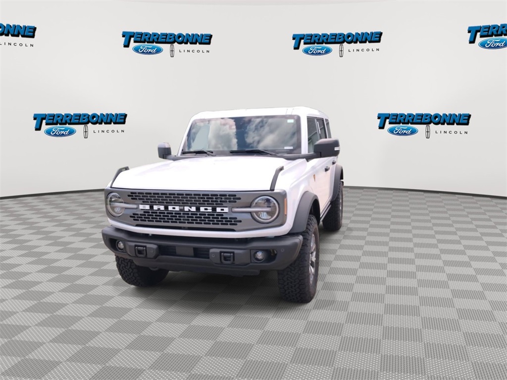 2025 Ford Bronco Badlands photo 3