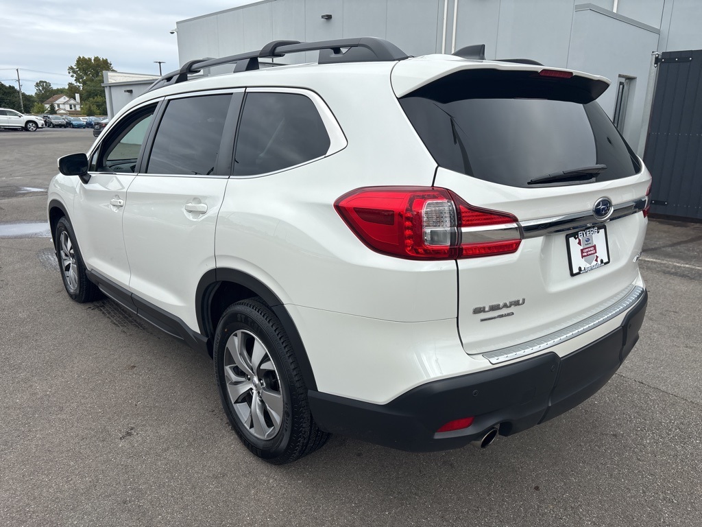 2022 Subaru Ascent Premium photo 5