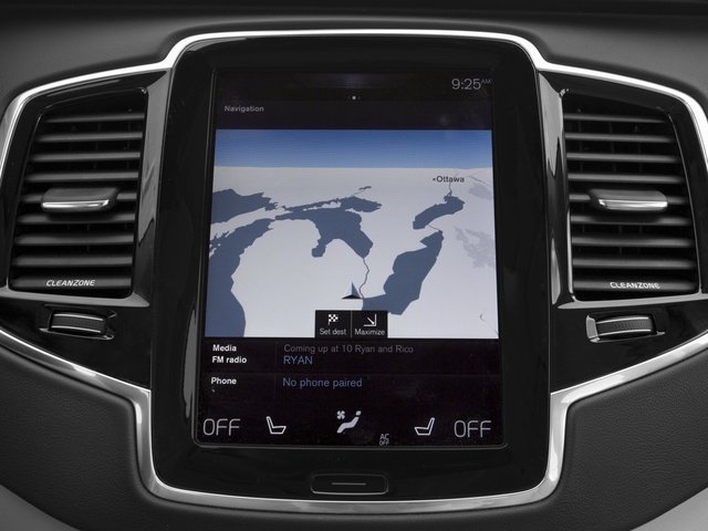 2016 Volvo XC90 T6 Momentum photo 16