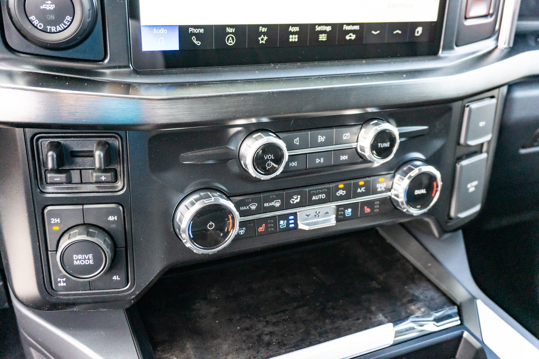 New 2024 Race Red Ford LARIAT image 18