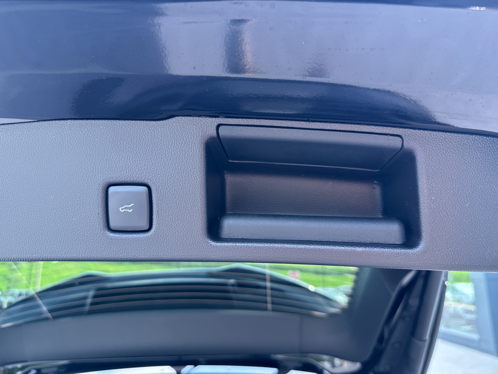 2025 Ford Escape ST-Line photo 19