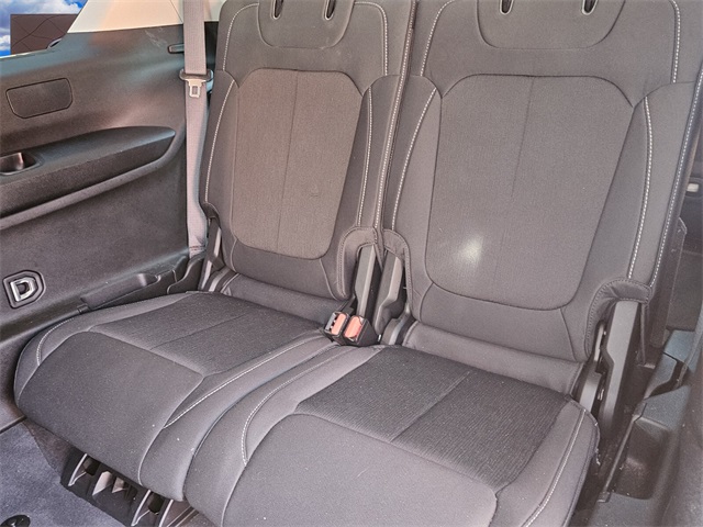 2023 Jeep Grand Cherokee Laredo photo 7