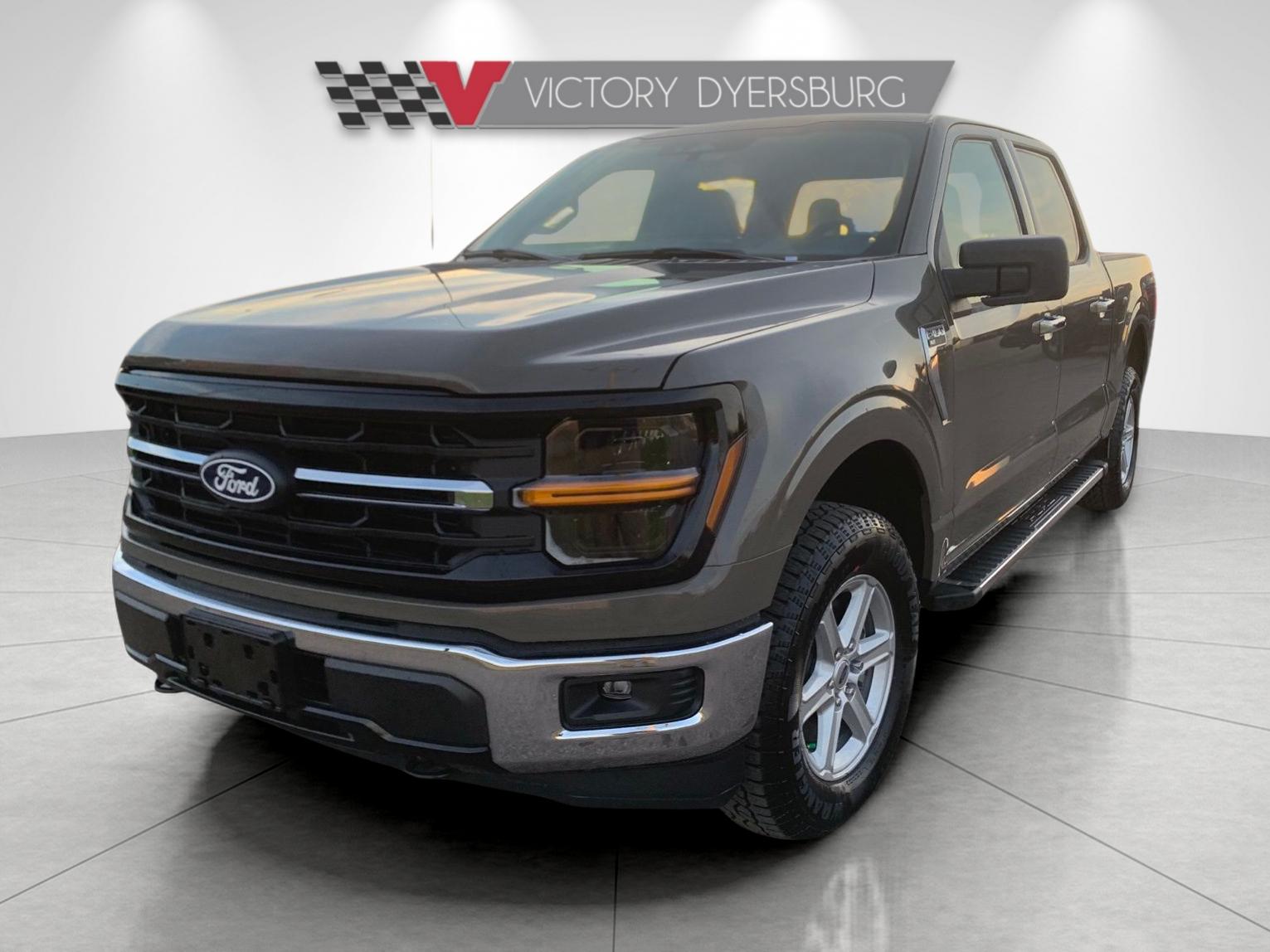 2025 Ford F-150 XLT photo 2
