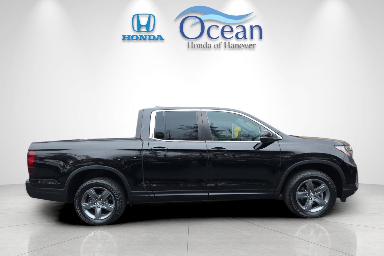2023 Honda Ridgeline RTL photo 2