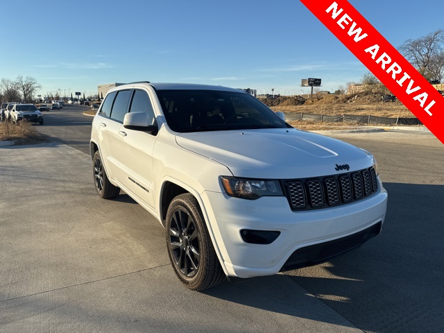 2018 Jeep Grand Cherokee Altitude's photo