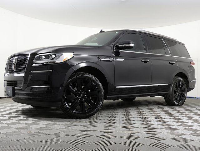 2024 Lincoln Navigator Reserve's photo