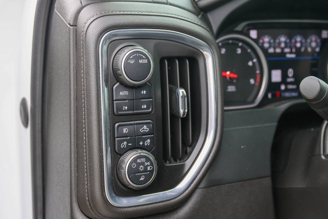 2022 Chevrolet Silverado 3500HD High Country photo 13
