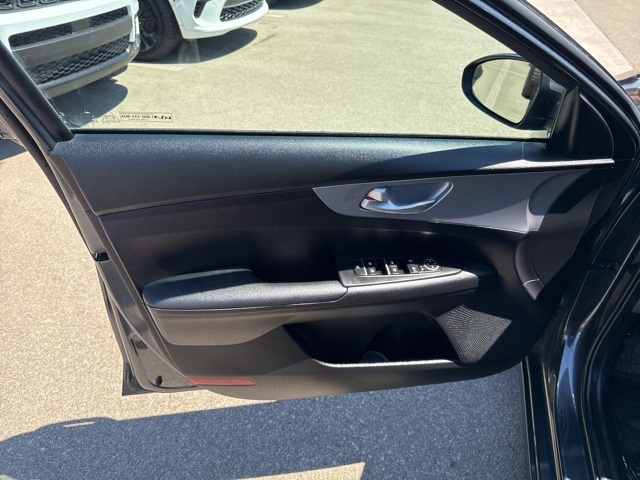 2023 Kia Forte LXS photo 12