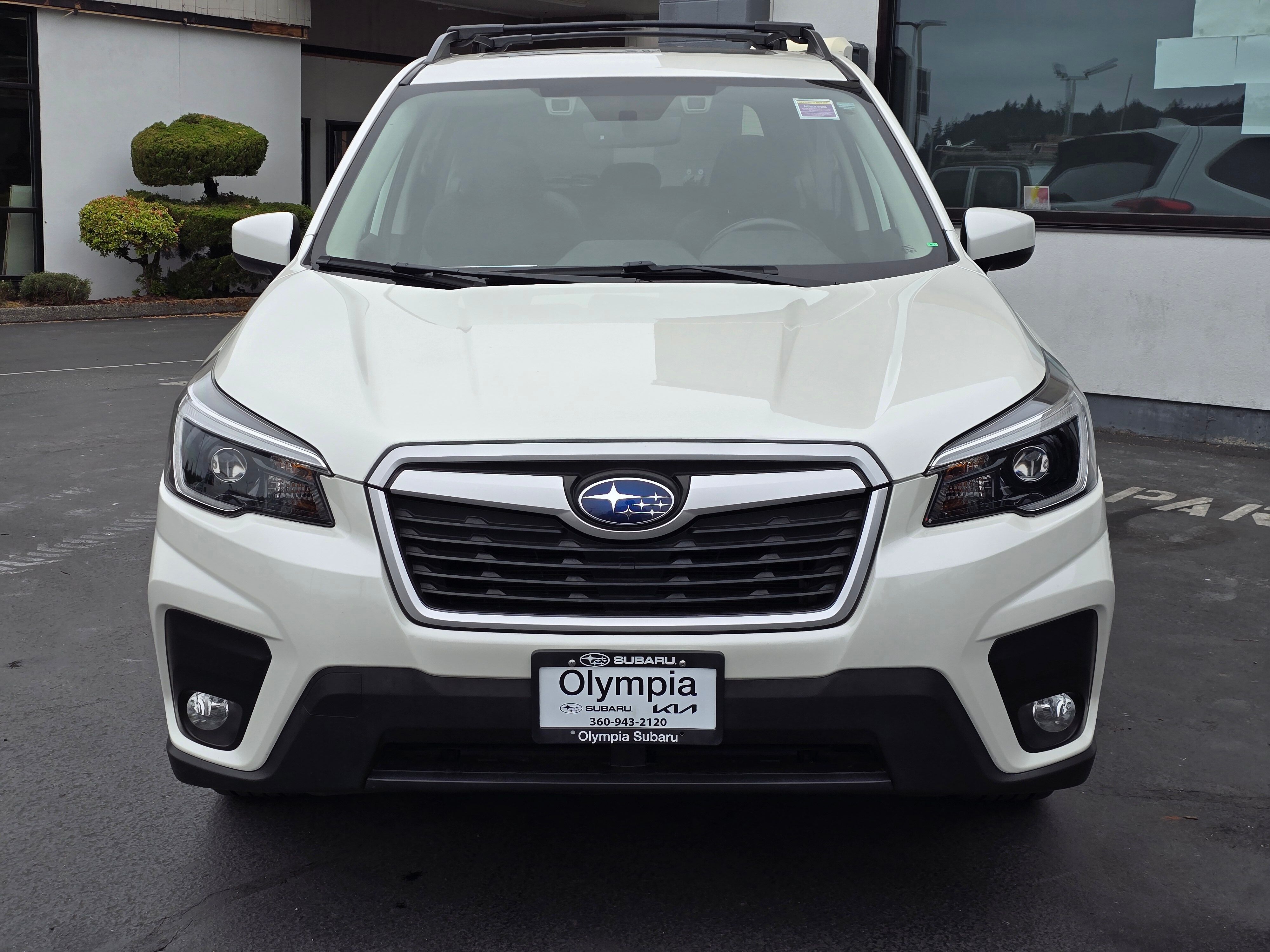 2021 Subaru Forester Premium photo 2
