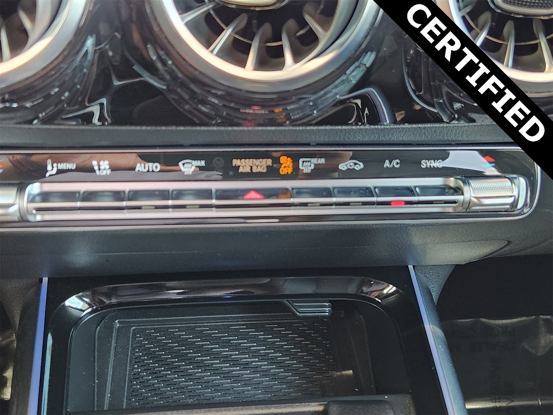2025 Mercedes Benz GLA 250 photo 12