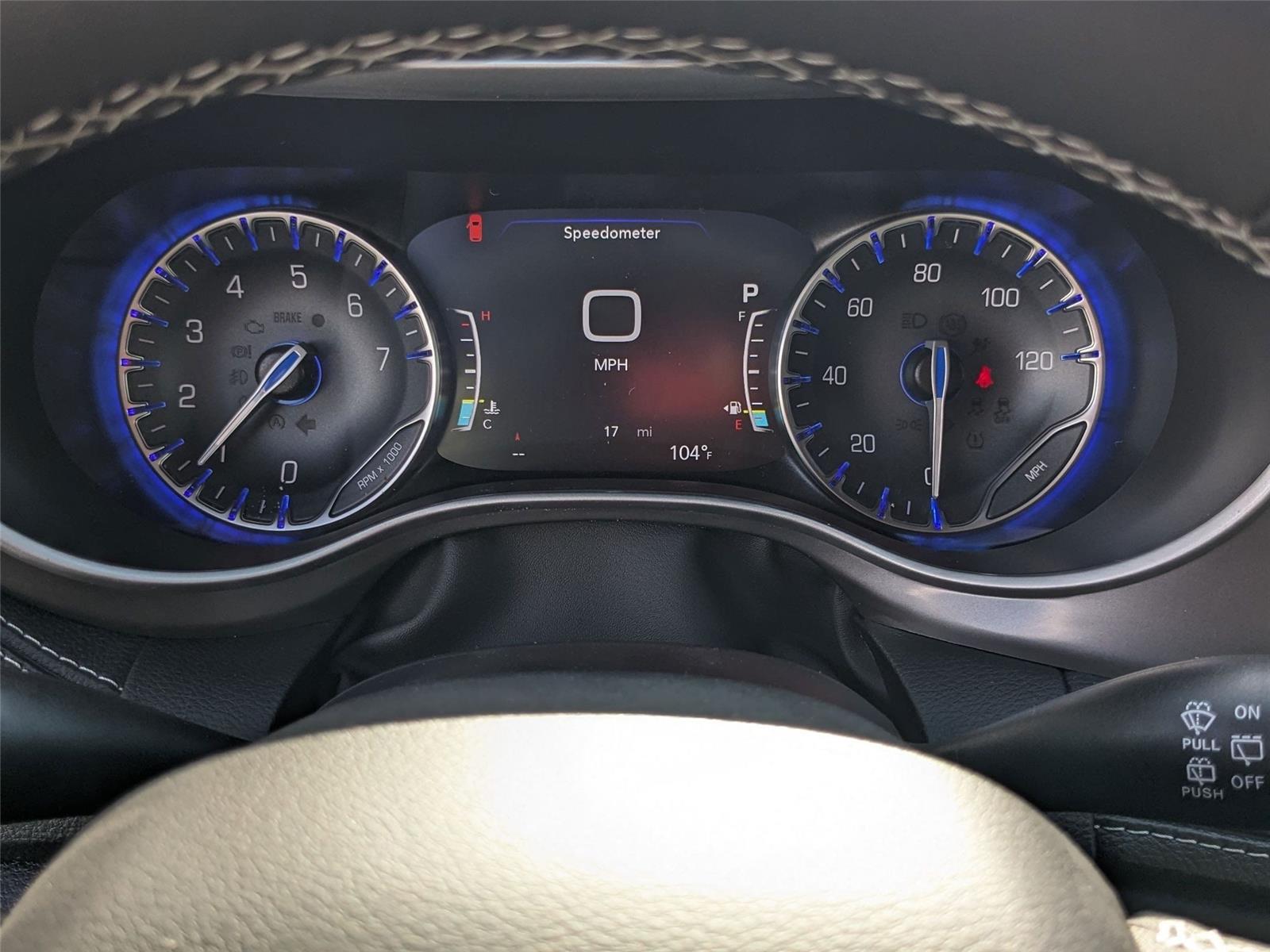 2025 Chrysler Pacifica photo 11