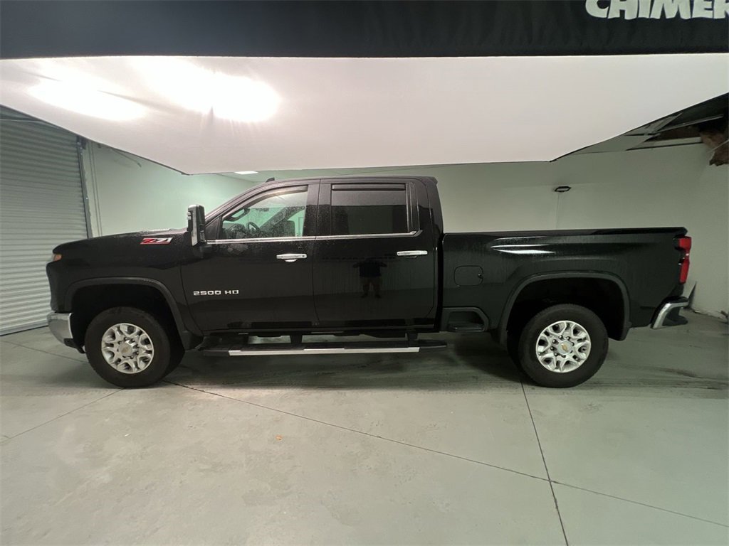 2024 Chevrolet Silverado LTZ photo 5