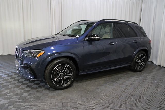 2026 Mercedes Benz GLE 450 4MATIC photo 3