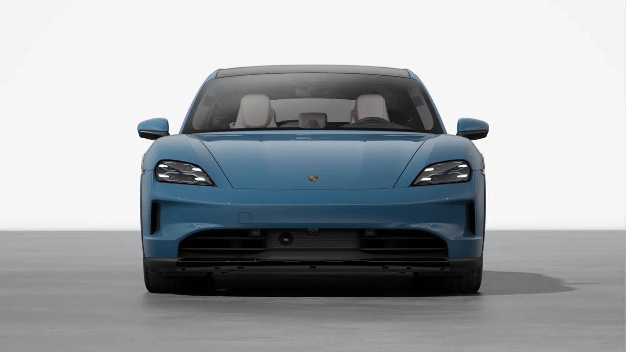2025 Porsche Taycan Cross Turismo 4S photo 8