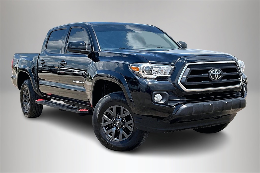 2023 Toyota Tacoma SR5's photo