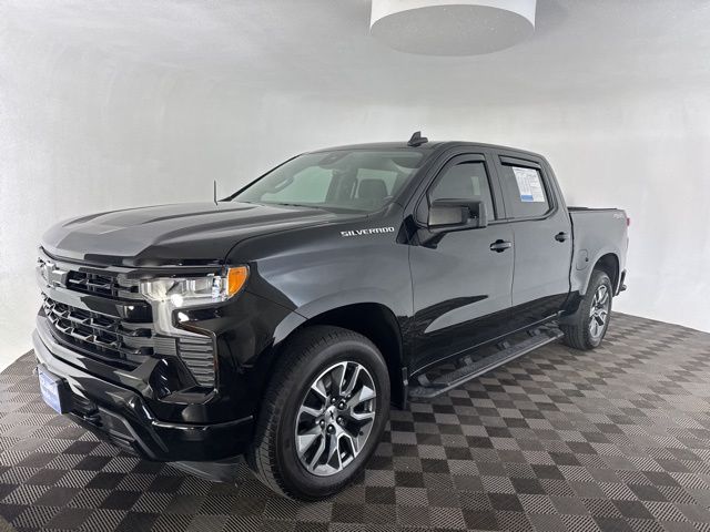 2024 Chevrolet Silverado 1500 RST photo 4