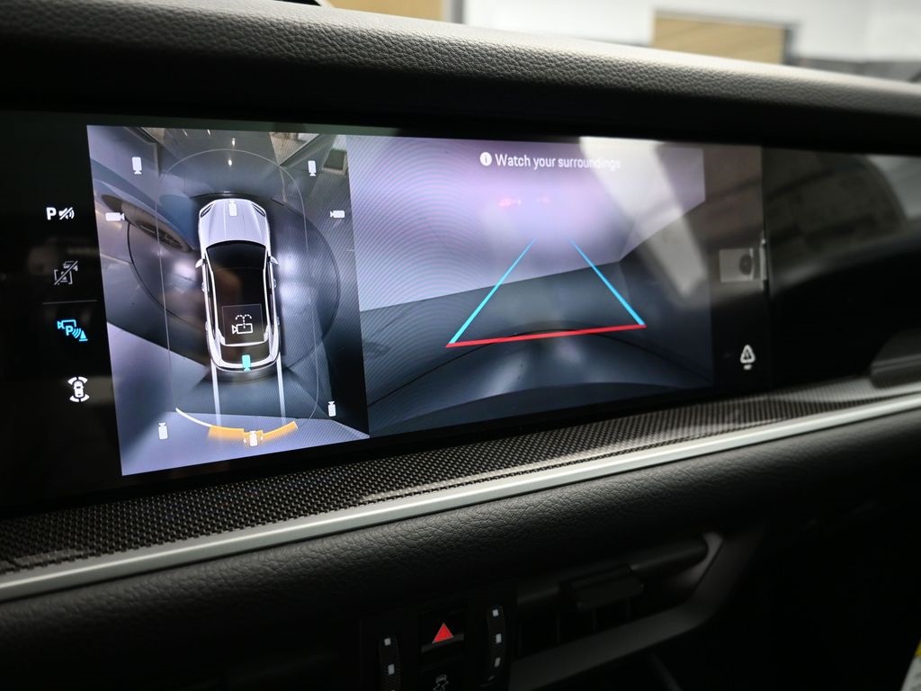 2026 Porsche Cayenne Coupe photo 19