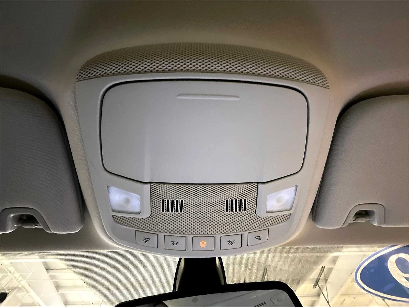 2019 Ford Fusion SE photo 22