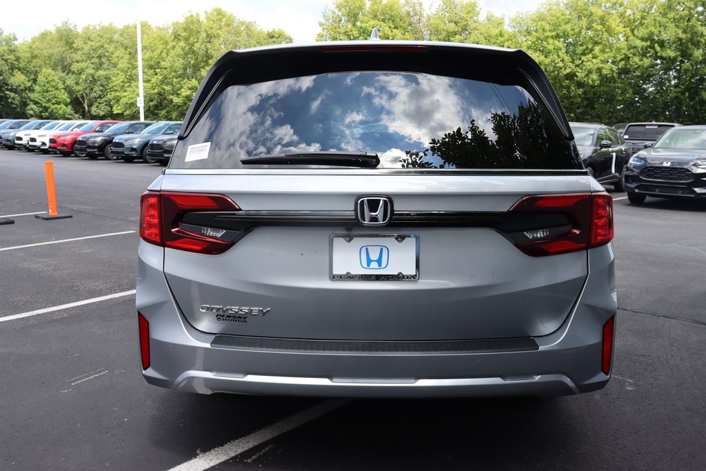 2026 Honda Odyssey EX-L photo 3