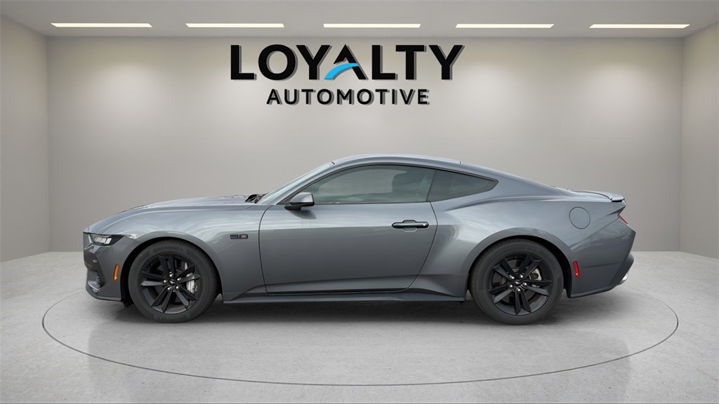 2024 Ford Mustang GT photo 2