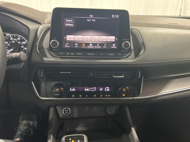 2023 Nissan Rogue SV photo 15