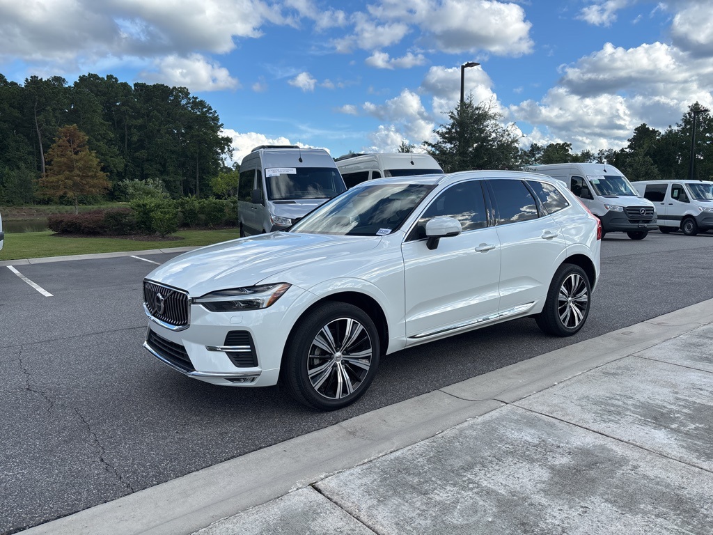 2022 Volvo XC60 B5 Inscription photo 6
