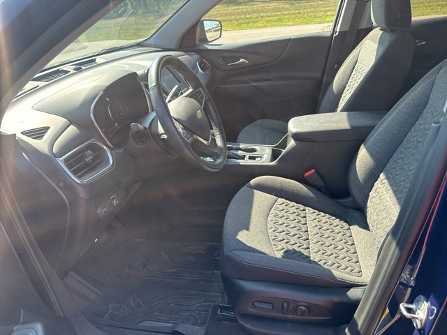 2023 Chevrolet Equinox LT photo 4