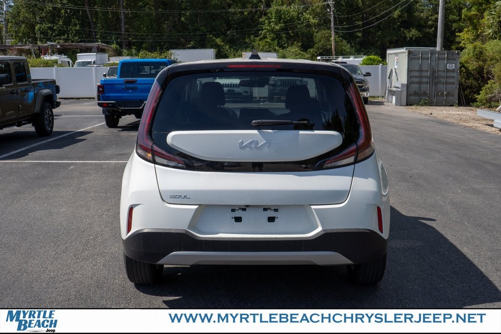 2024 Kia Soul LX photo 4