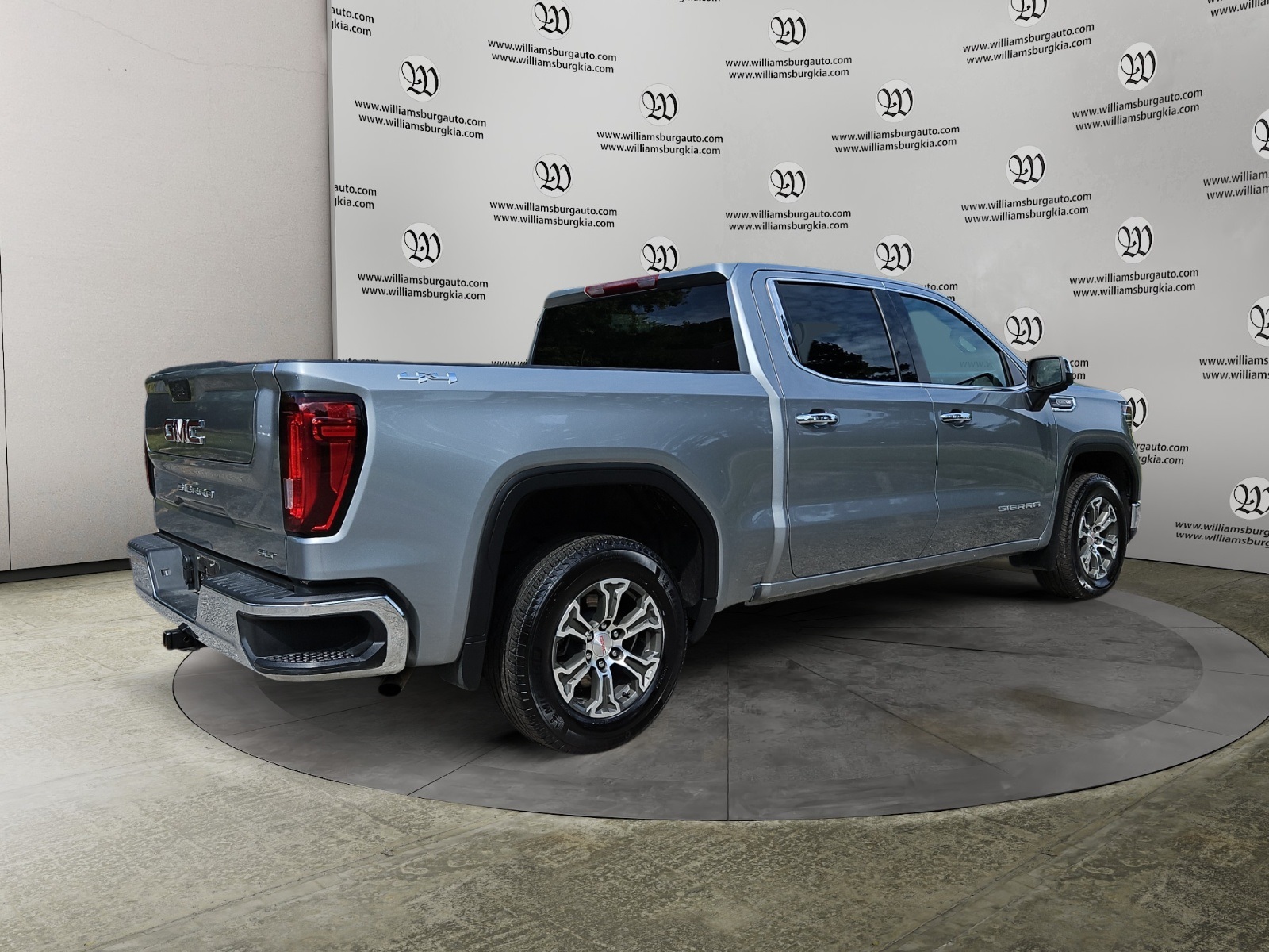 2025 Gmc Sierra 1500 SLT photo 4