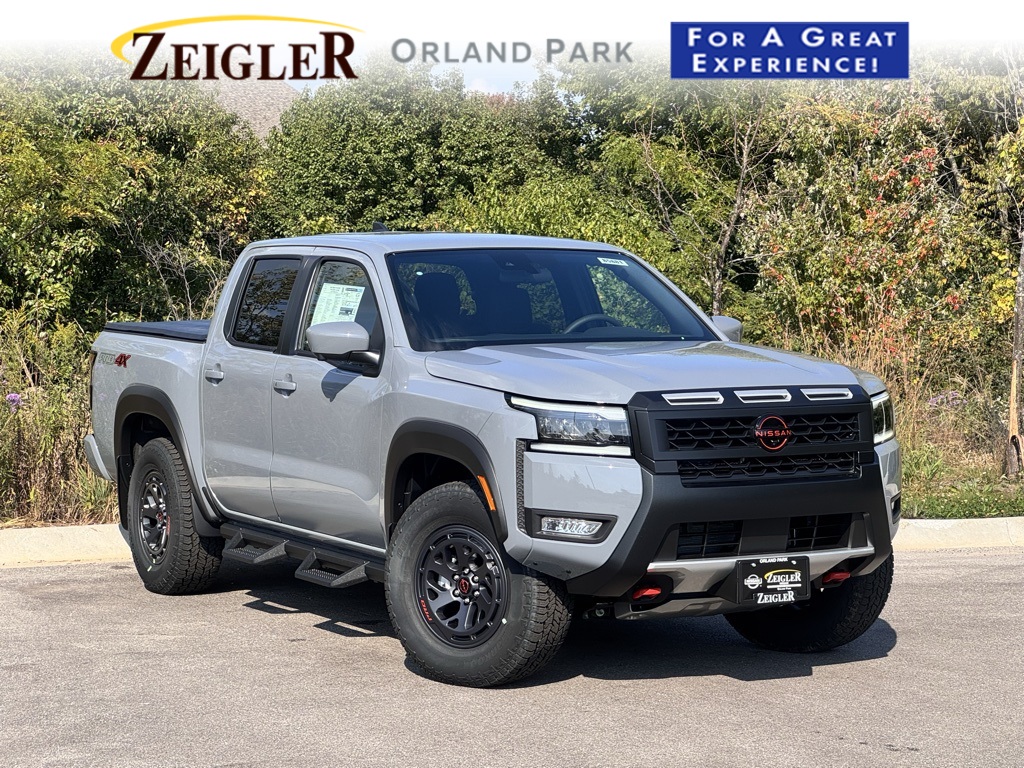 2026 Nissan Frontier PRO-4X's photo