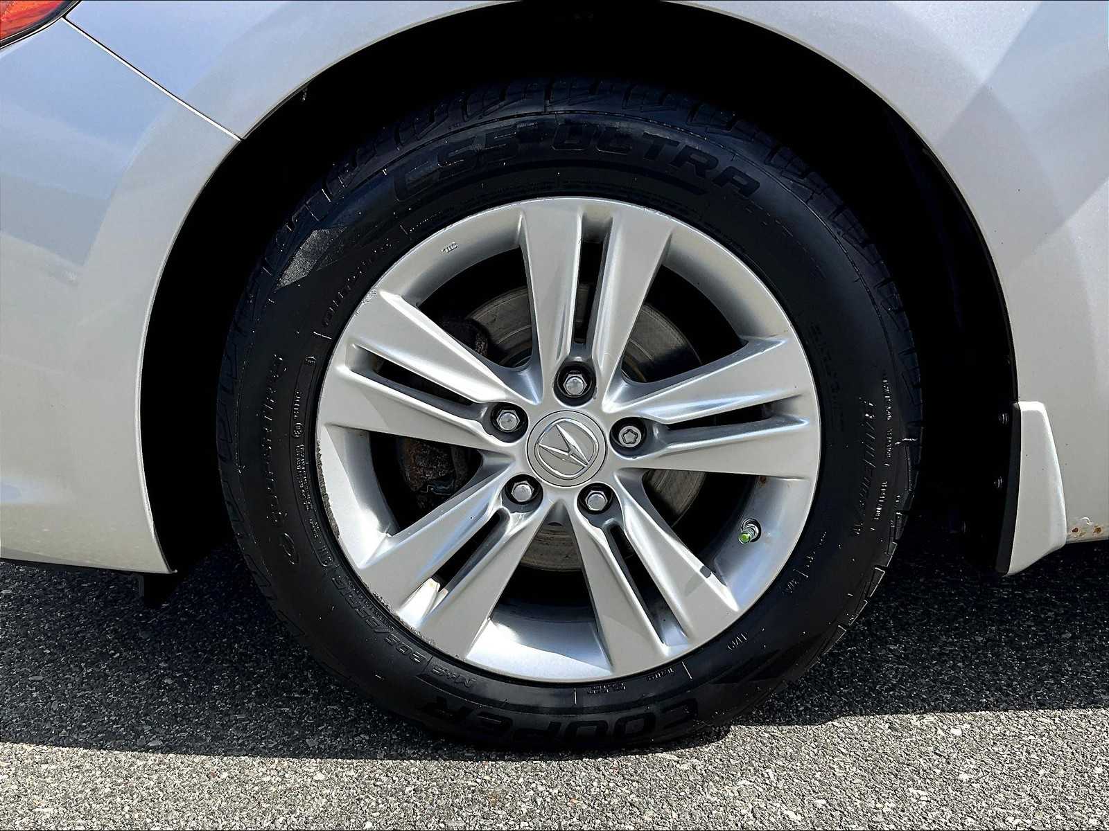 2013 Acura ILX 2.0L photo 7