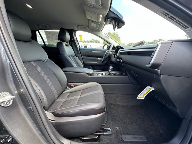 2025 Mazda CX-50 2.5 S Preferred photo 29