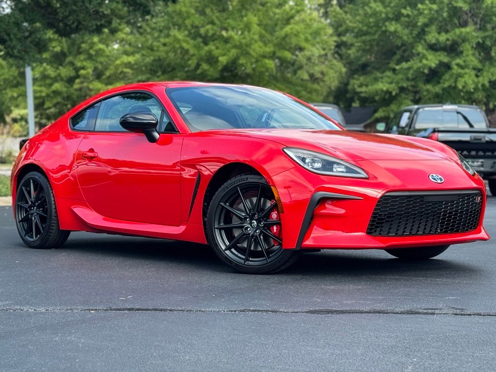 2025 Toyota GR86 Premium photo 2