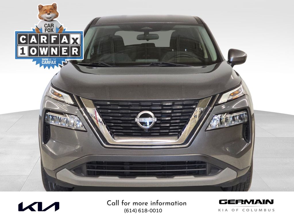 2023 Nissan Rogue SV photo 2