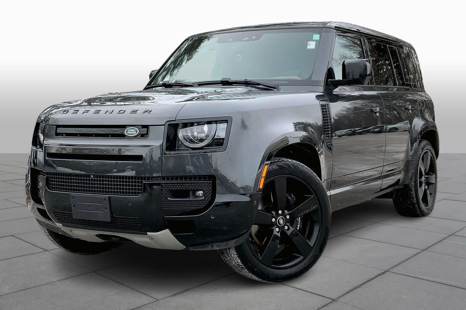 2023 Land Rover Defender V8