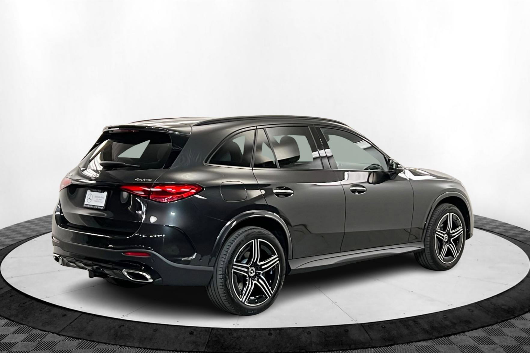 2026 Mercedes Benz GLC 300 4MATIC photo 5