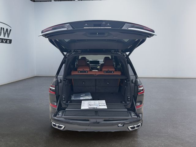 2025 Bmw X7 M60i photo 15