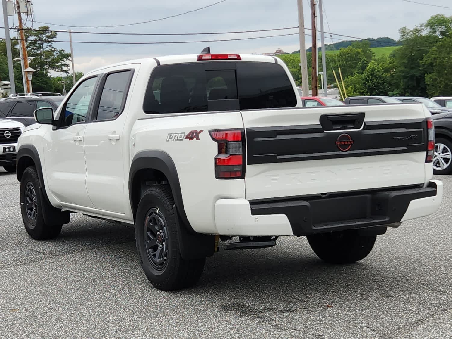 2025 Nissan Frontier PRO-4X photo 4