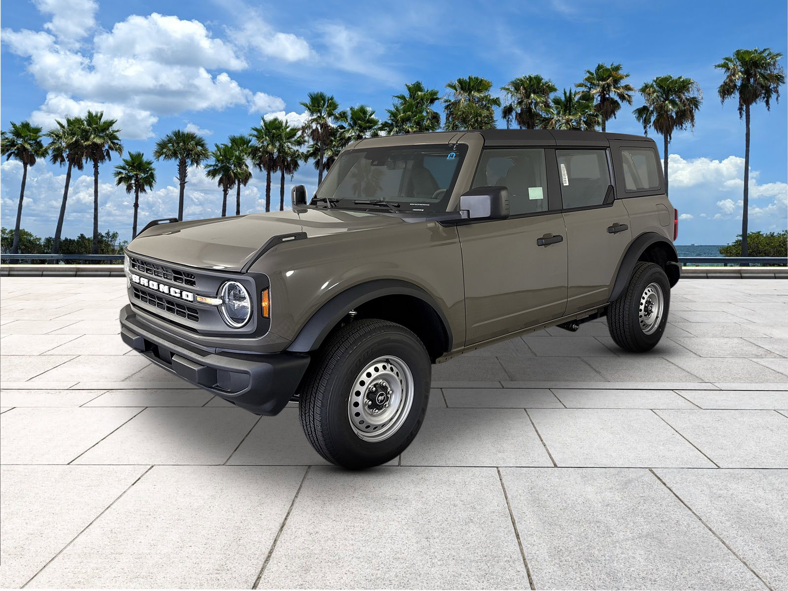 2025 Ford Bronco Base photo 5