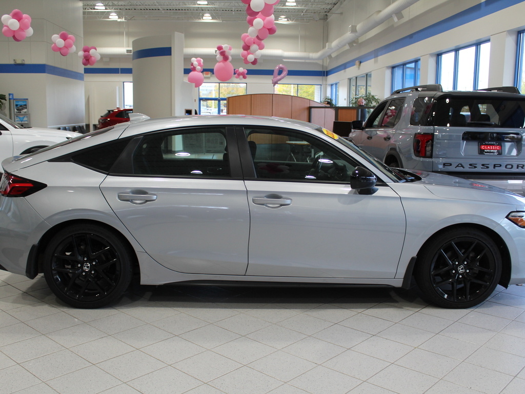 2022 Honda Civic Hatchback Sport photo 4