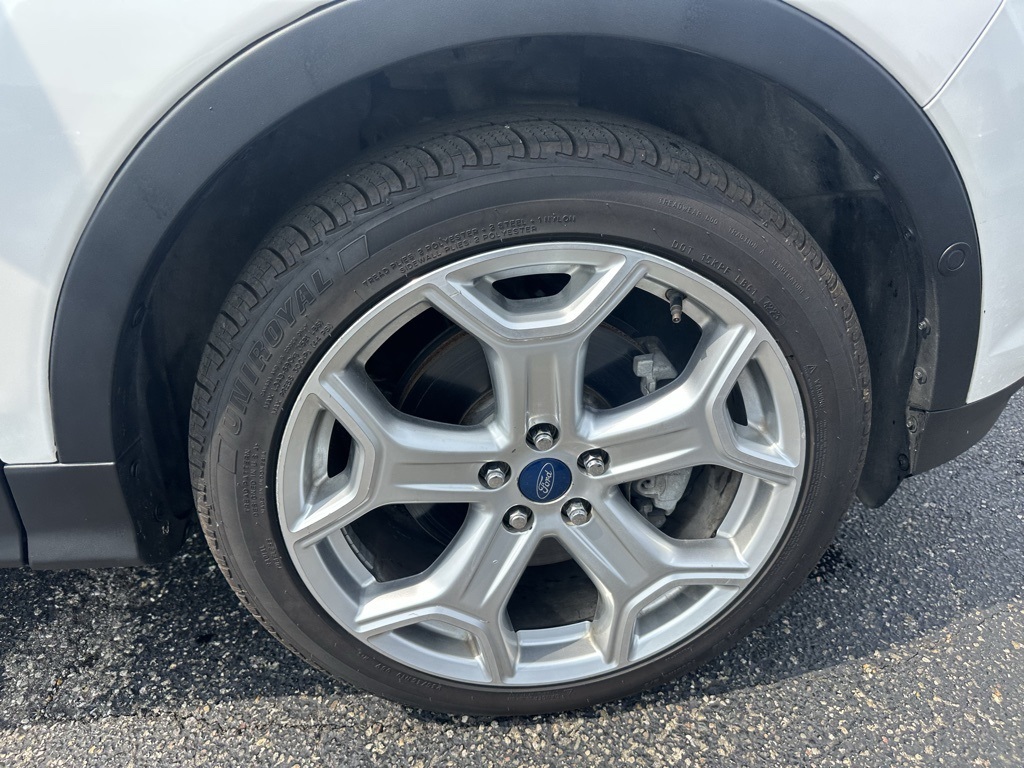 2019 Ford Escape Titanium photo 33