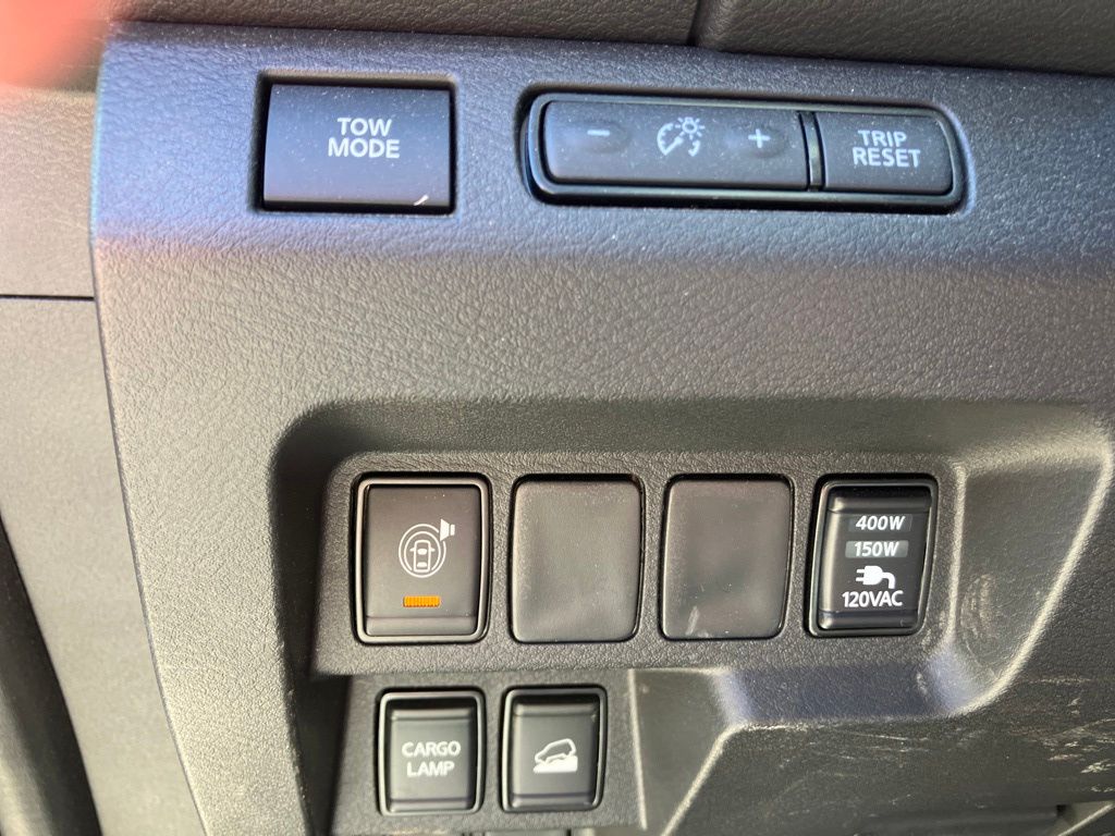 2025 Nissan Frontier SV photo 11