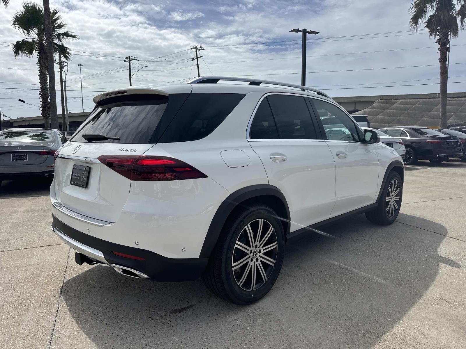 2026 Mercedes Benz GLE 350 4MATIC photo 2