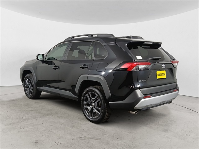 2022 Toyota RAV4 Adventure photo 2